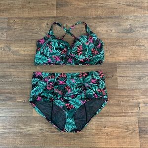 Torrid Floral 2 Piece Swimsuit Size 4X!